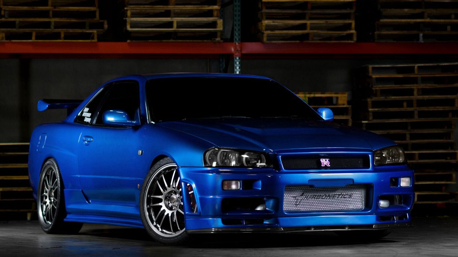 an_skyline_gtr_r34_blue_front_view_99436_1920x1080.jpg