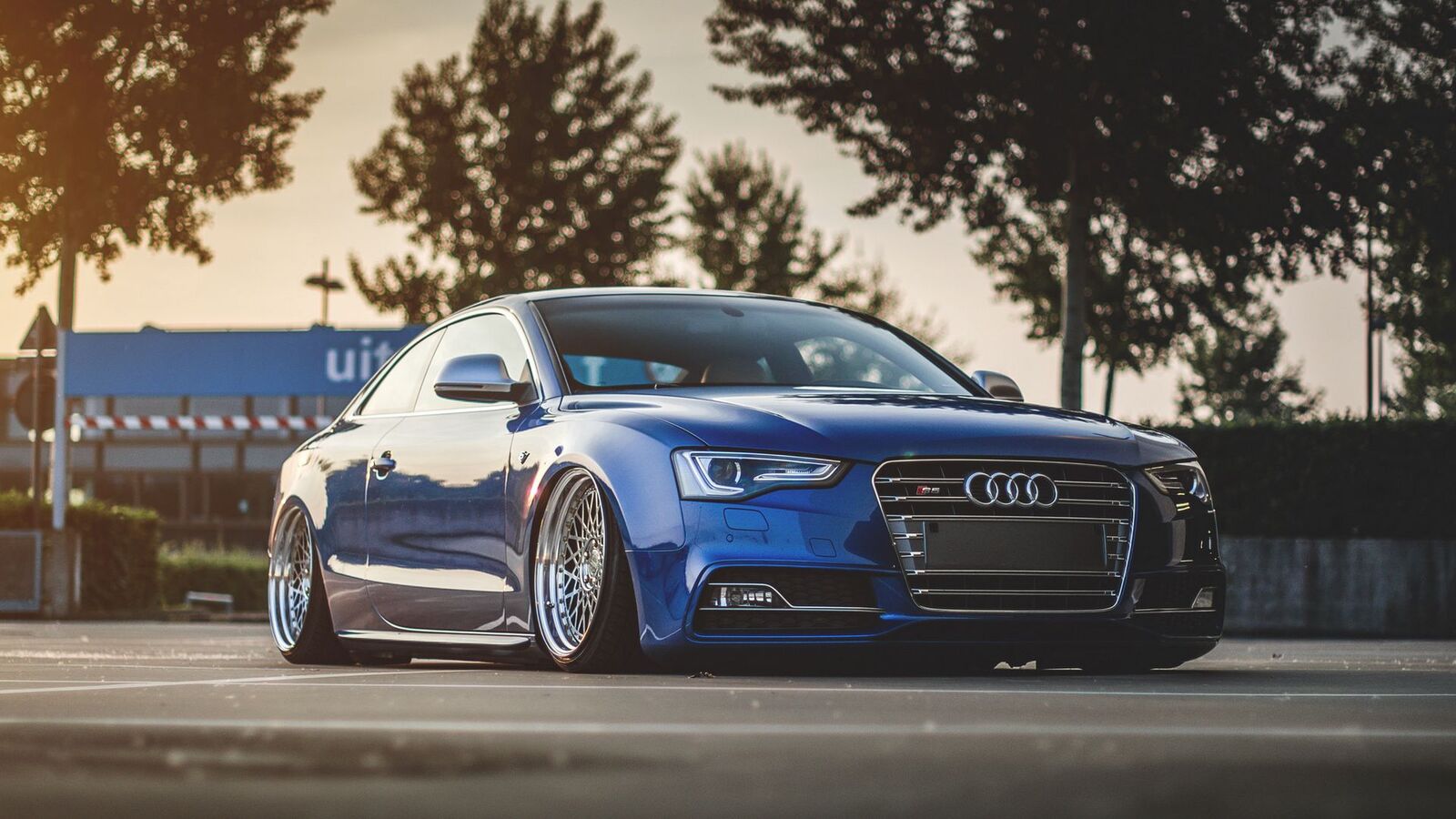 audi_s5_tuning_wheels_side_view_97680_1920x1080.jpg
