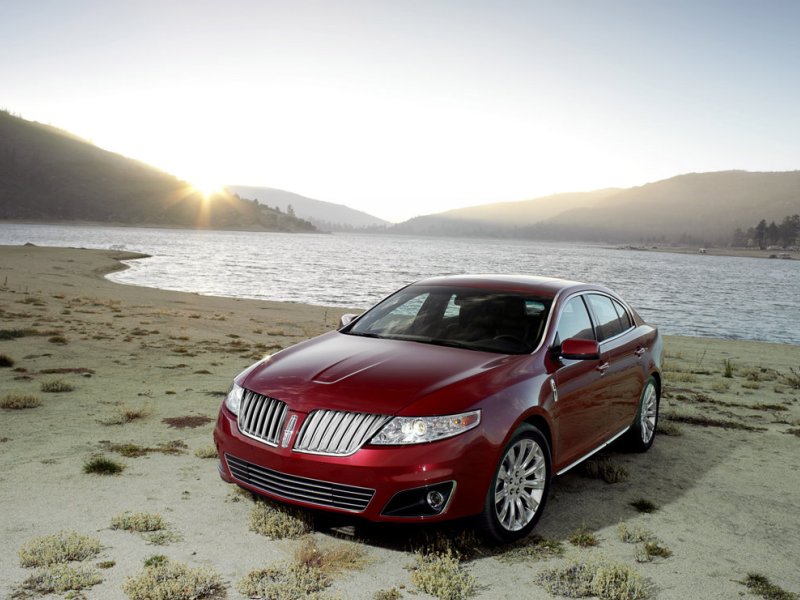 2009-Lincoln-MKS.jpg