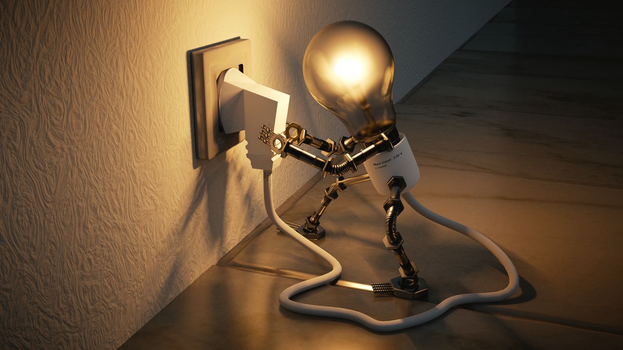 lamp_outlet_idea_electricity_120422_1280x720.jpg