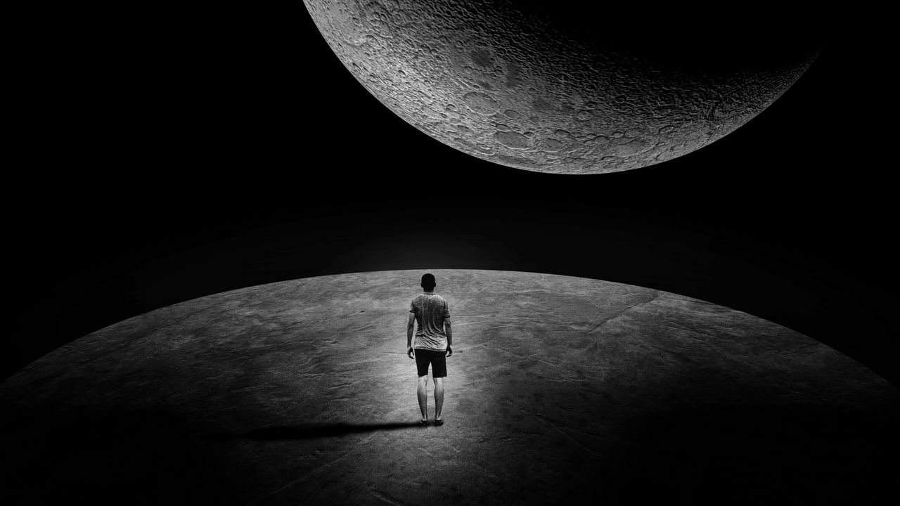 moon_man_loneliness_138955_1280x720.jpg