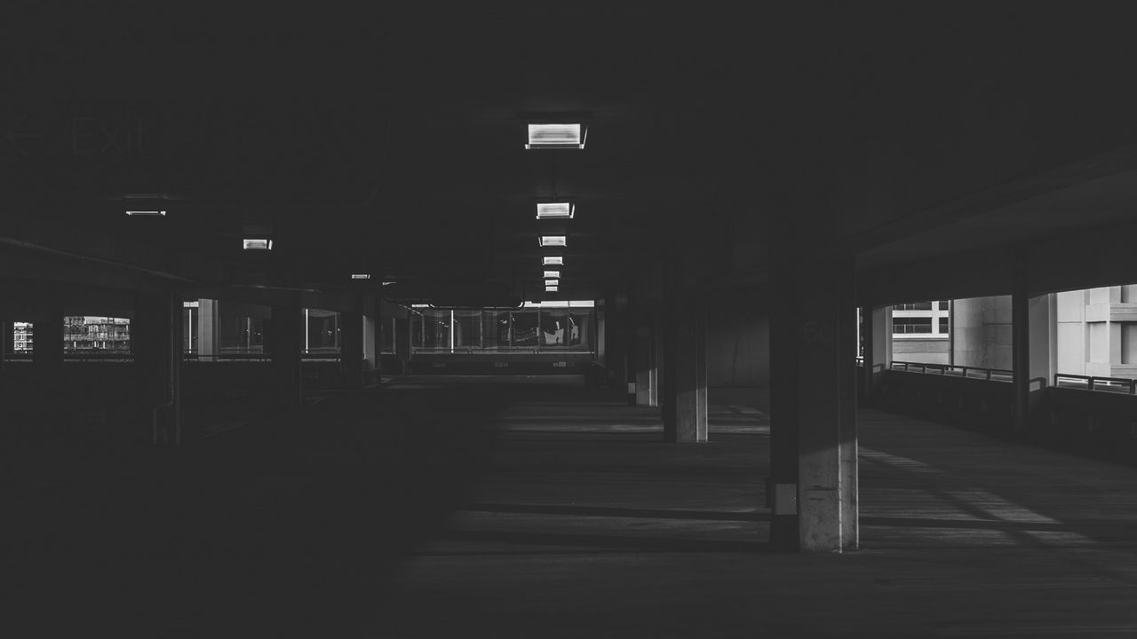 parking_underground_bw_135224_1280x720.jpg