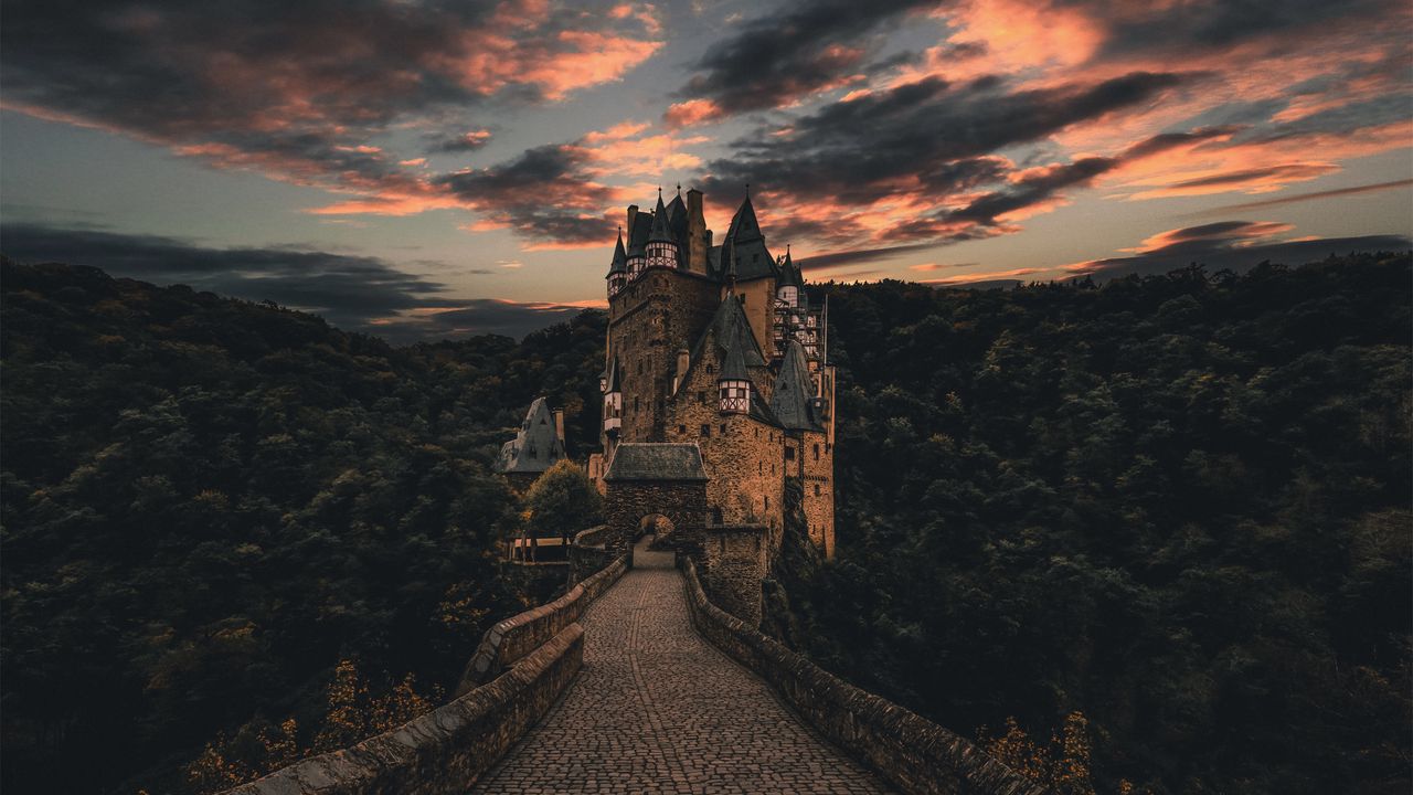 m_germany_castle_trail_evening_sky_119771_1280x720.jpg