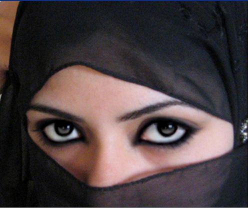 Beautiful-eyes-of-muslim-womens-image-4.jpg