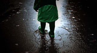 rain_walk_wallpaper.jpg
