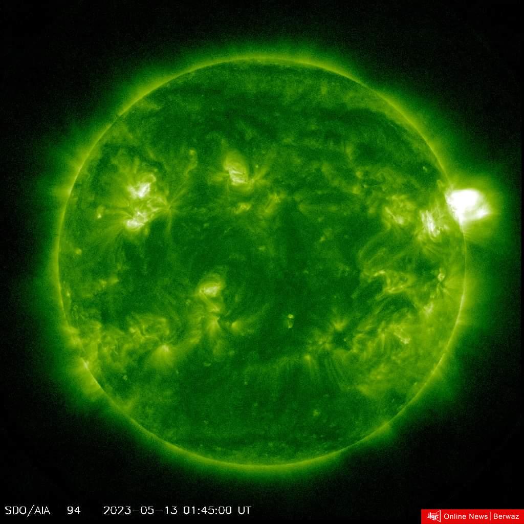 ما هو لون الشمس